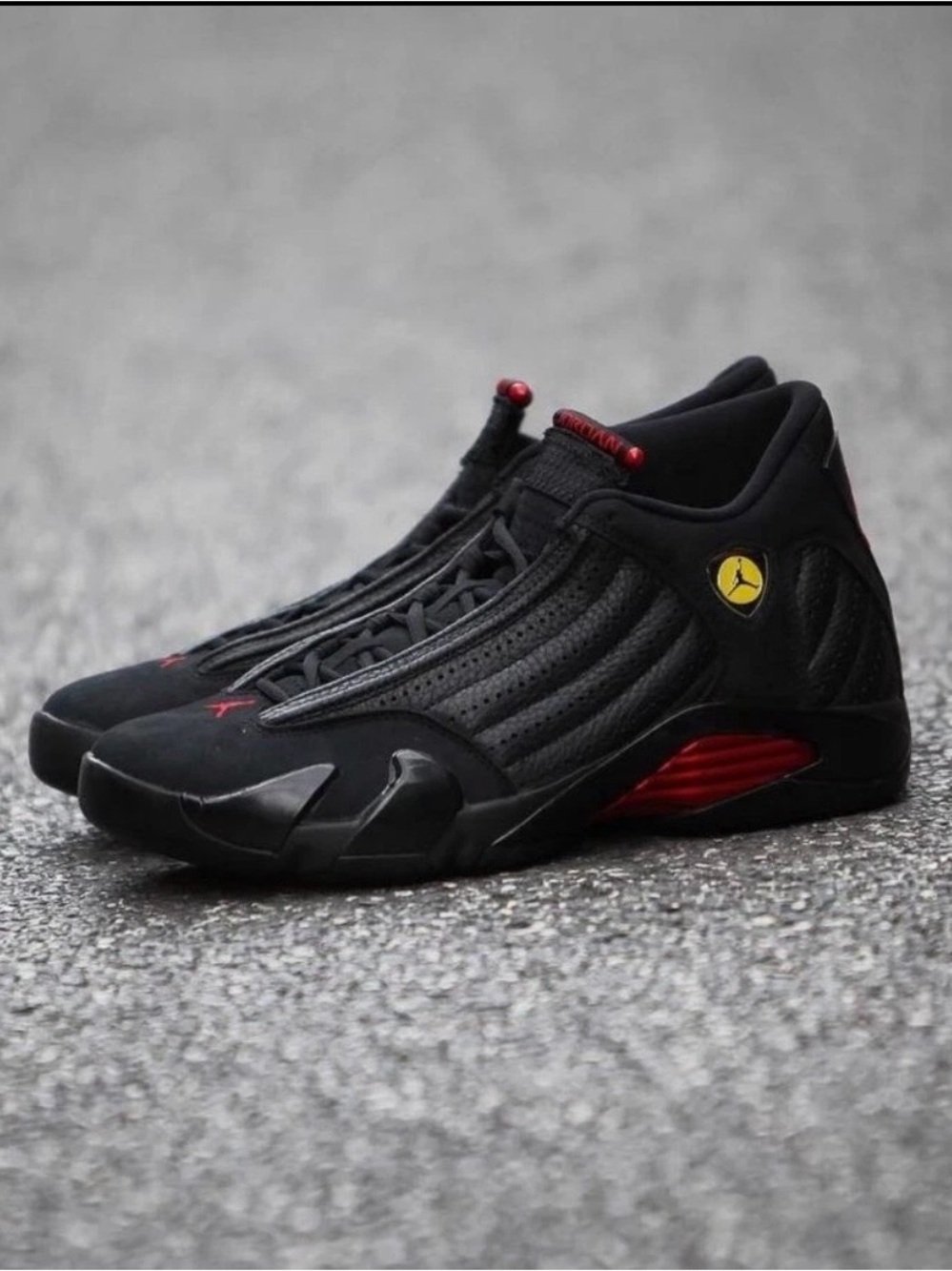 Jordan Retro 14 last shot Low-Top Sneakers in Black with Red Accents size 12 men